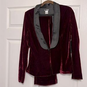 Venus: NWT Burgandy velour suit. Comes with blazer and matching tuxedo pants.